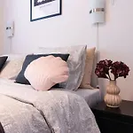 Romantic Sauna Retreat Near Sello And Nature Perfect דירה