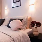 Romantic Sauna Retreat Near Sello And Nature Perfect דירה *