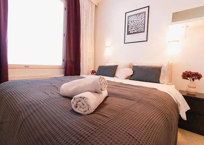 Romantic Sauna Retreat Near Sello And Nature Perfect Lägenhet *