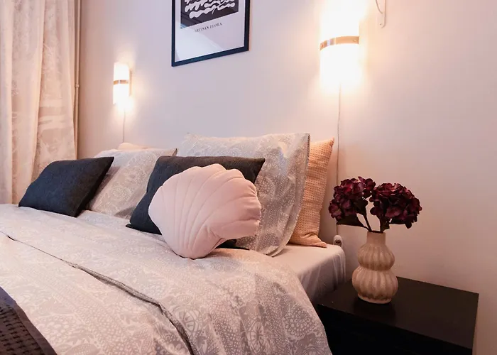 Romantic Sauna Retreat Near Sello And Nature Perfect Lägenhet *